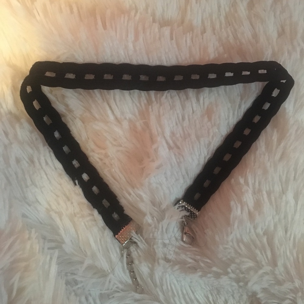 Chocker - Picture 2 of 2